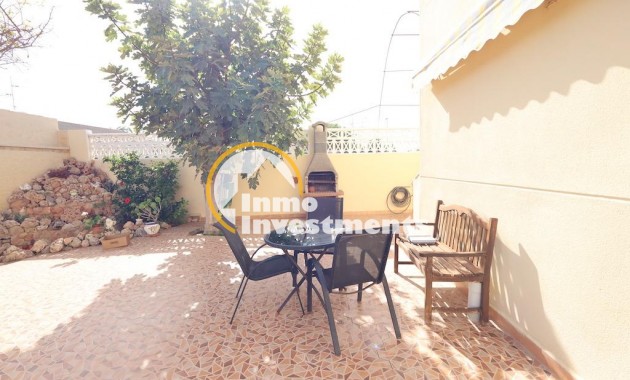 Resale - Villa - Playa Flamenca - Beachside