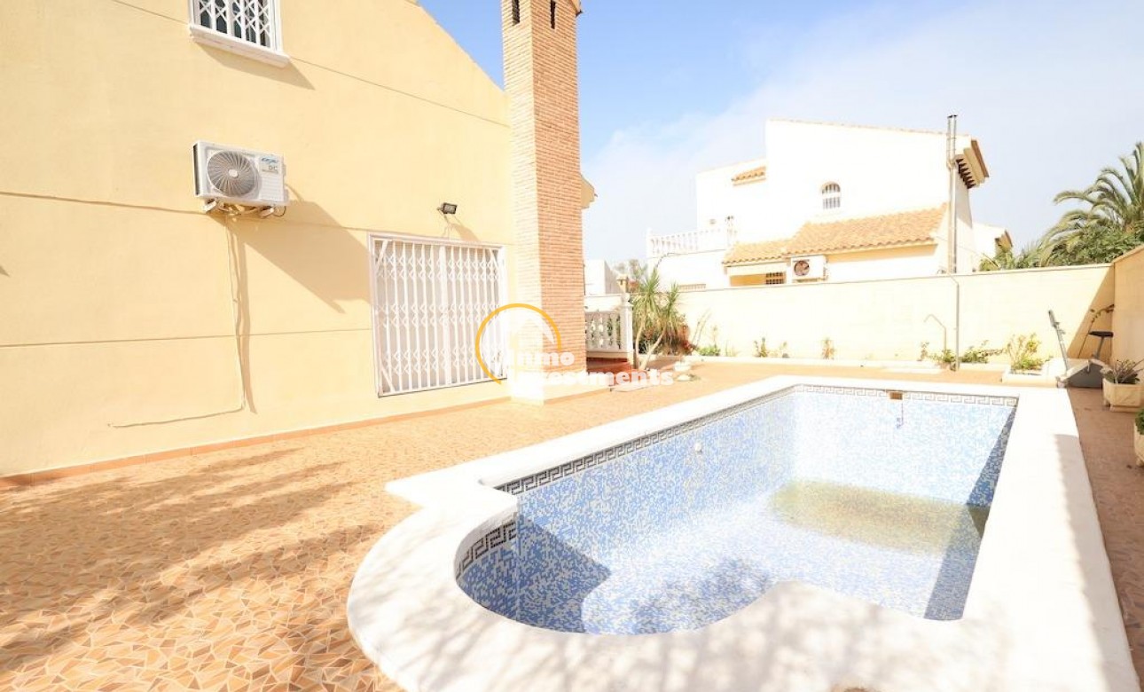 Reventa - Chalet independiente - Orihuela Costa - Playa Flamenca