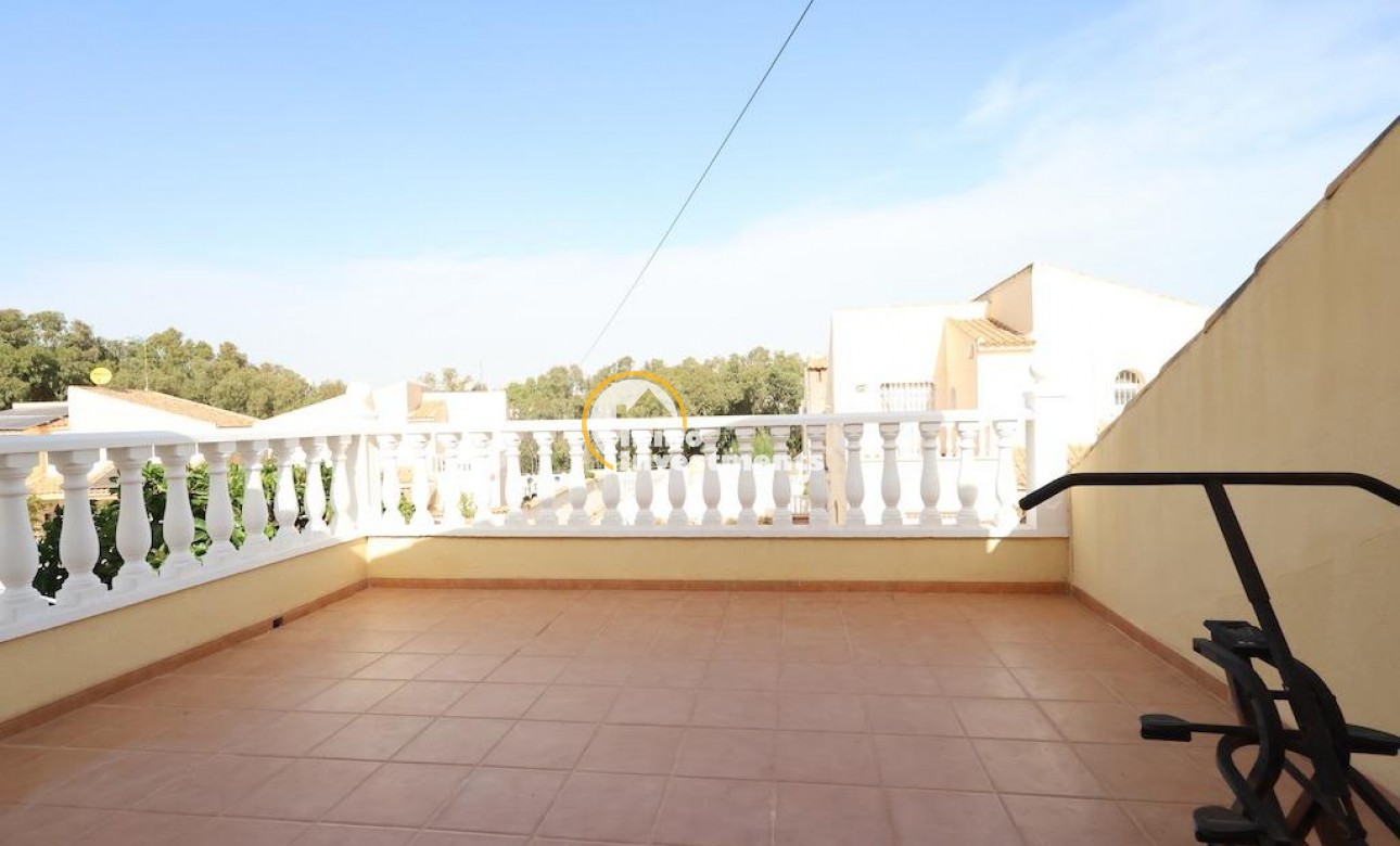 Resale - Villa - Playa Flamenca - Beachside