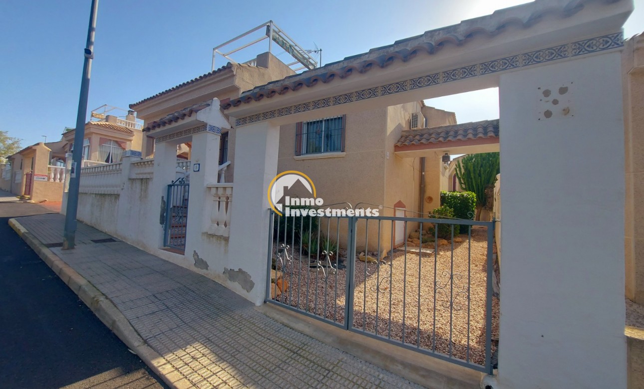 Resale - Villa - Algorfa - Montemar