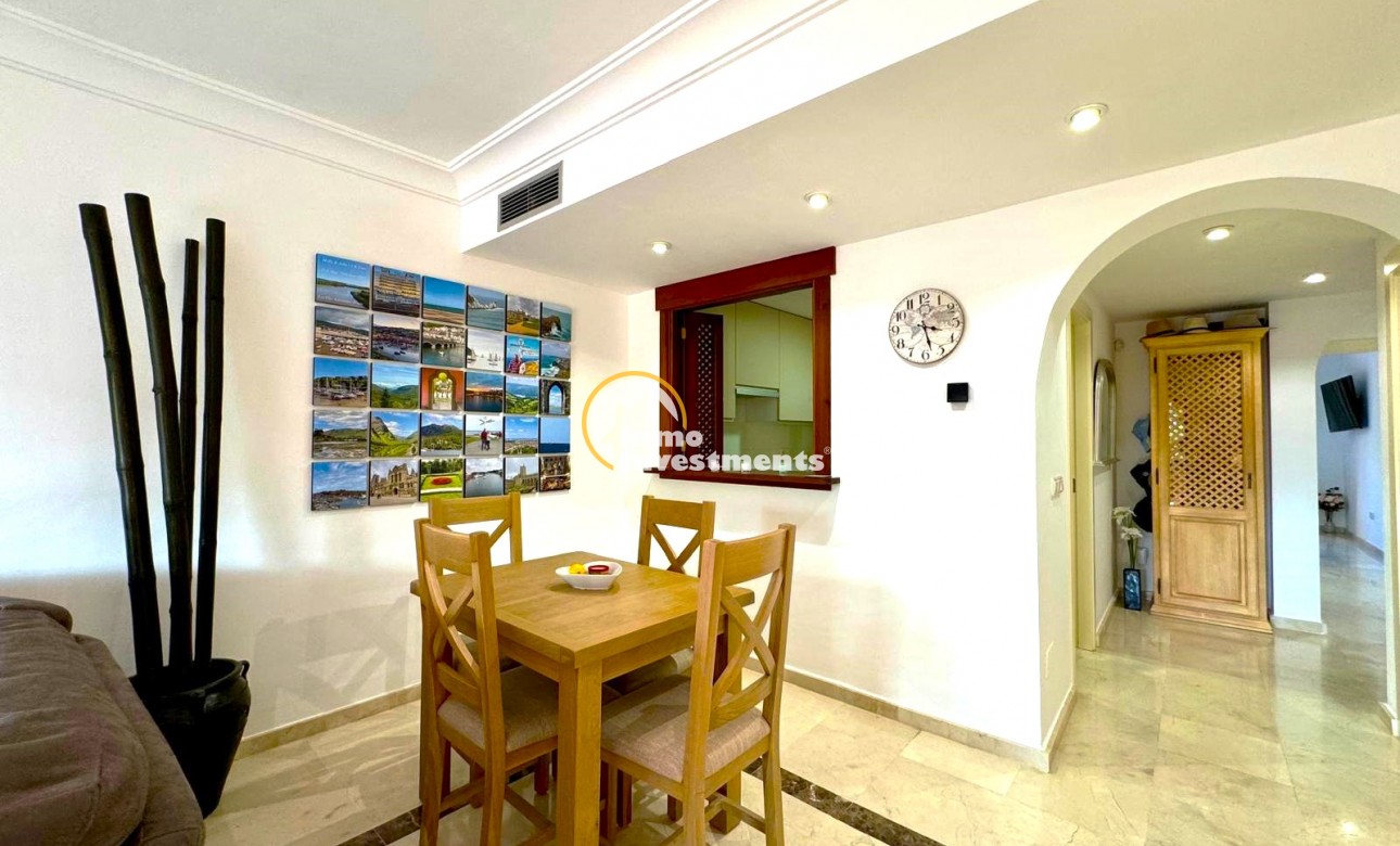 Resale - Apartment - Villamartin