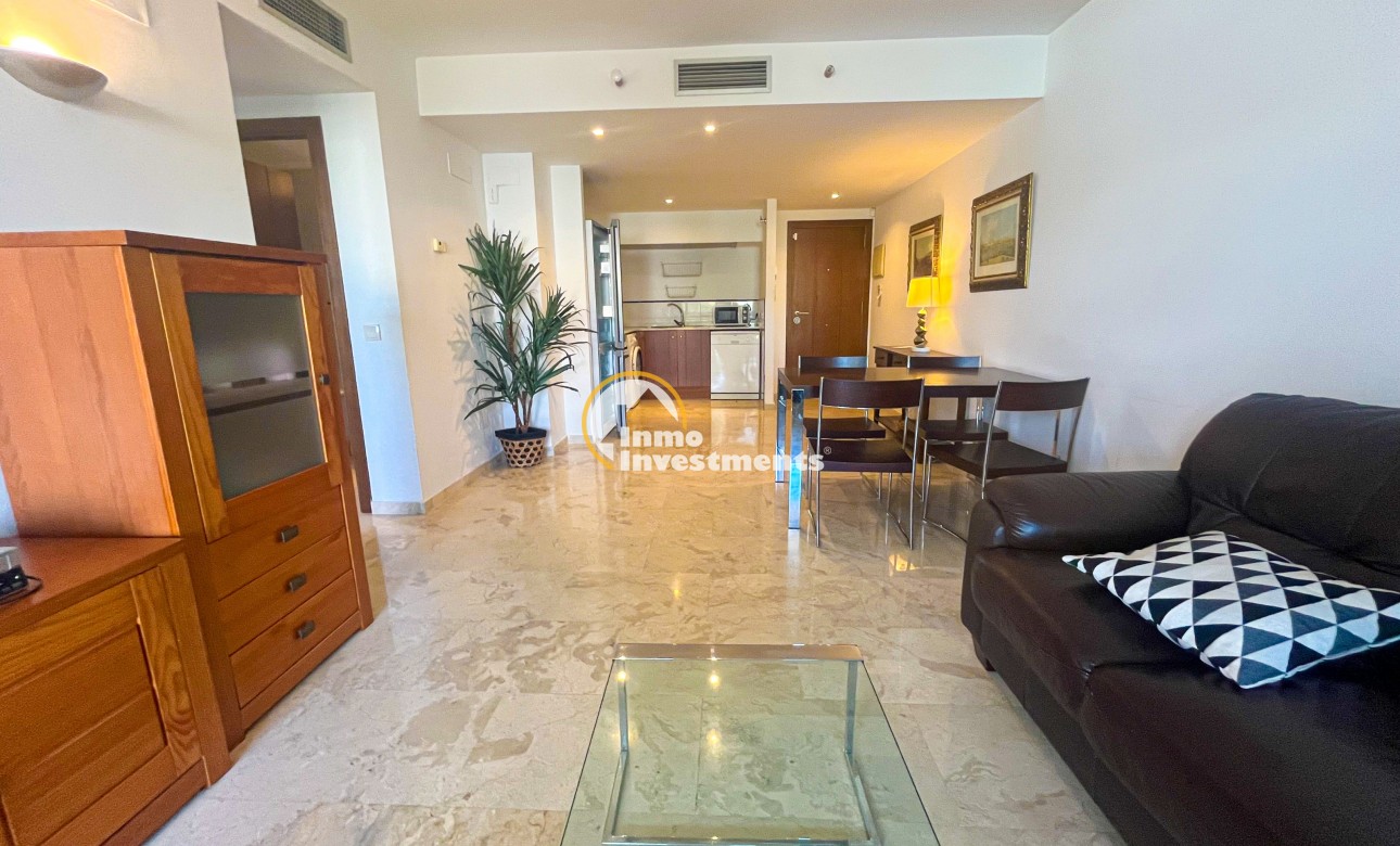 Resale - Apartment - Punta Prima - Beachside