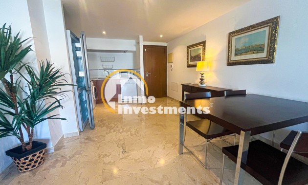 Resale - Apartment - Punta Prima - Beachside