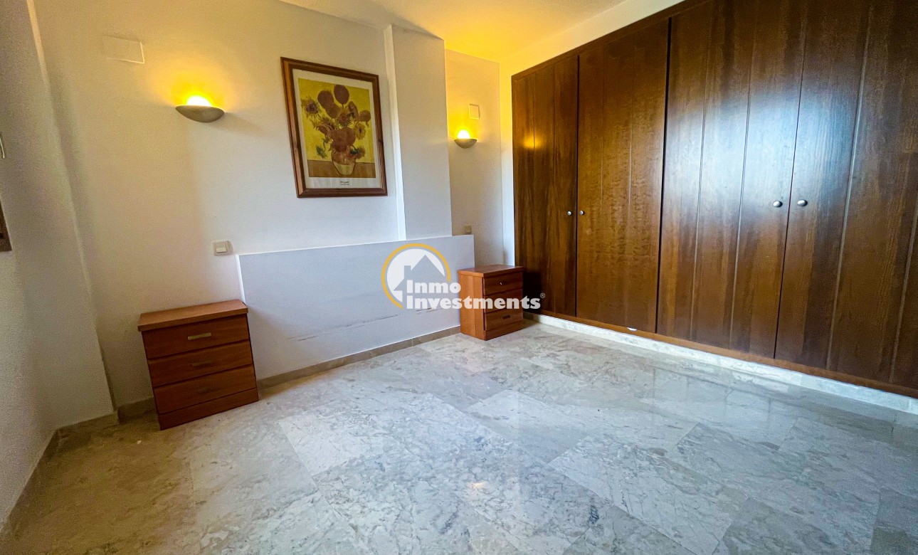 Resale - Apartment - Punta Prima - Beachside