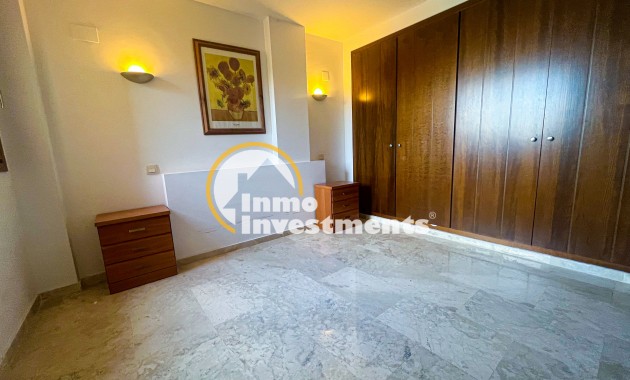 Resale - Apartment - Punta Prima - Beachside