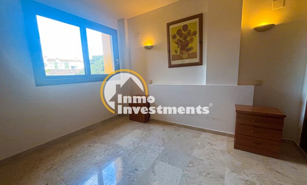 Resale - Apartment - Punta Prima - Beachside