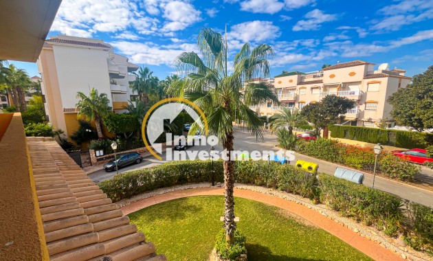 Resale - Apartment - Punta Prima - Beachside