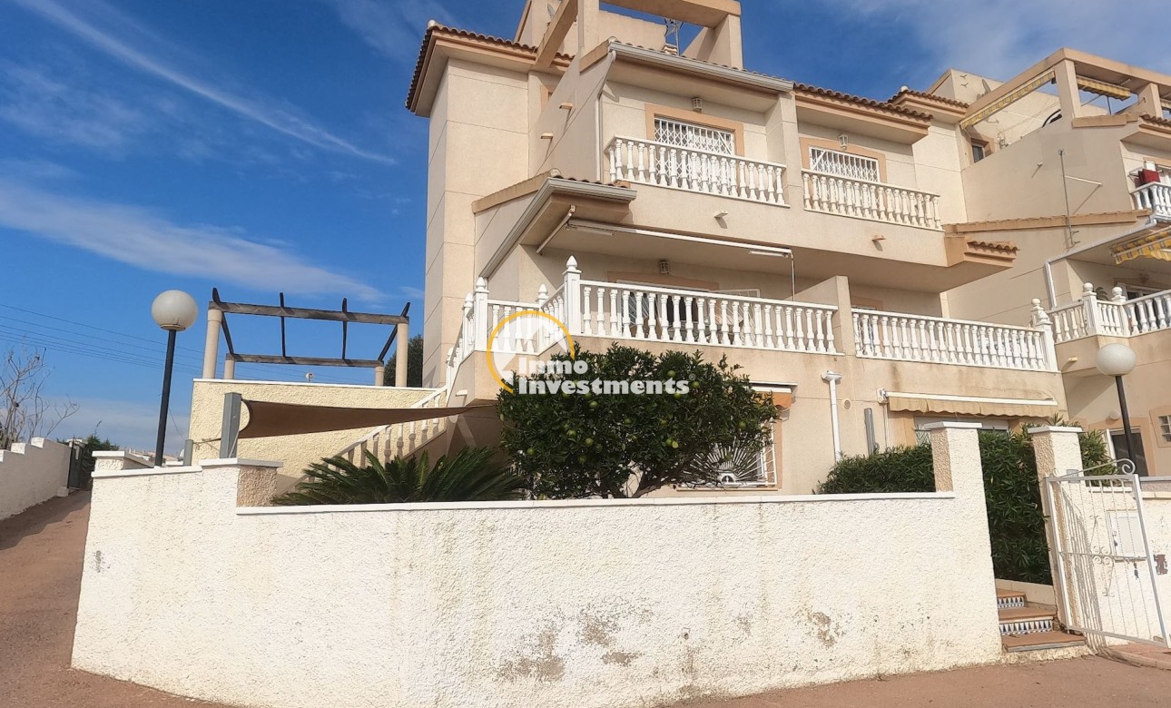 Resale - Semi detached villa - Ciudad Quesada