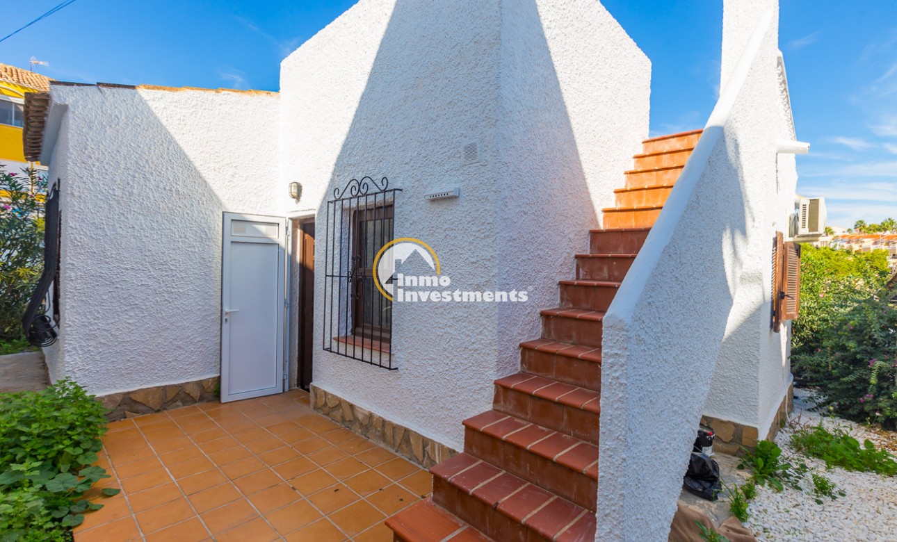 Resale - Villa - Villamartin - Villacosta