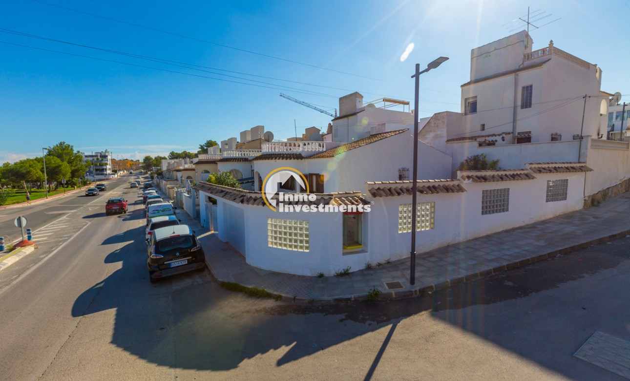 Resale - Villa - Villamartin - Villacosta