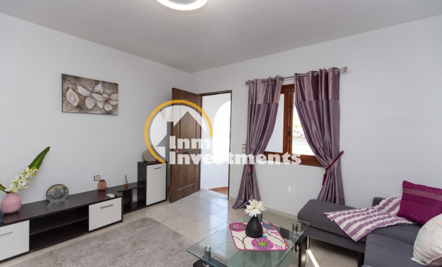 Resale - Villa - Villamartin - Villacosta