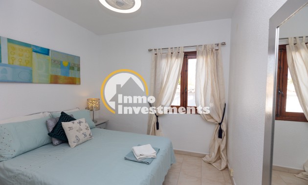 Resale - Villa - Villamartin - Villacosta