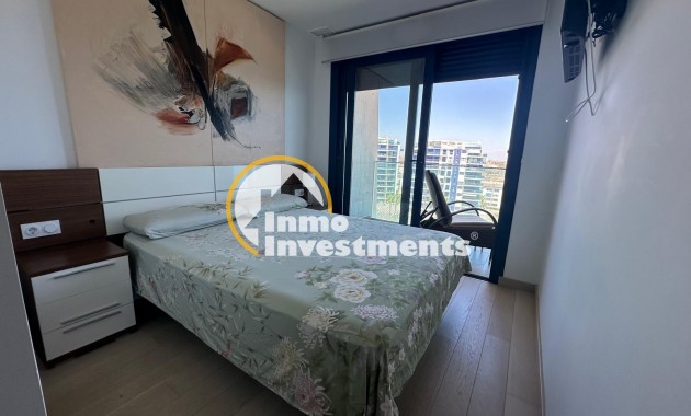 Resale - Apartment - Punta Prima - Beachside