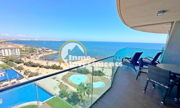 Resale - Apartment - Punta Prima - Beachside