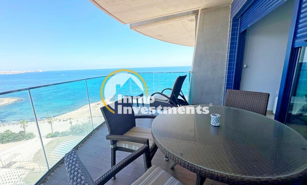 Resale - Apartment - Punta Prima - Beachside