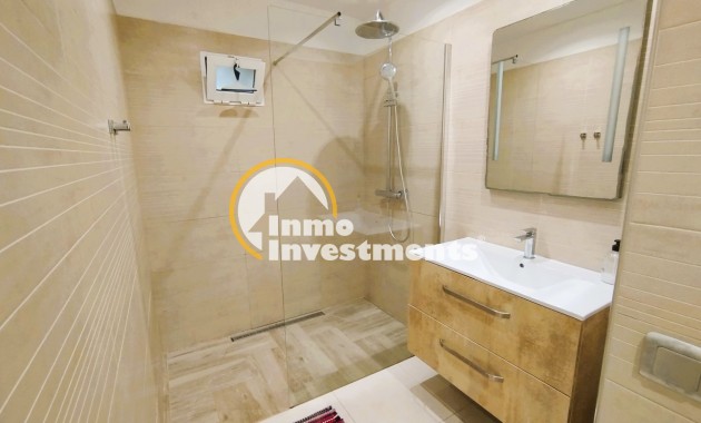 Resale - Apartment - Torrevieja - La Mata