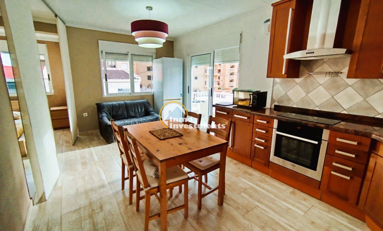 Resale - Apartment - Torrevieja - La Mata