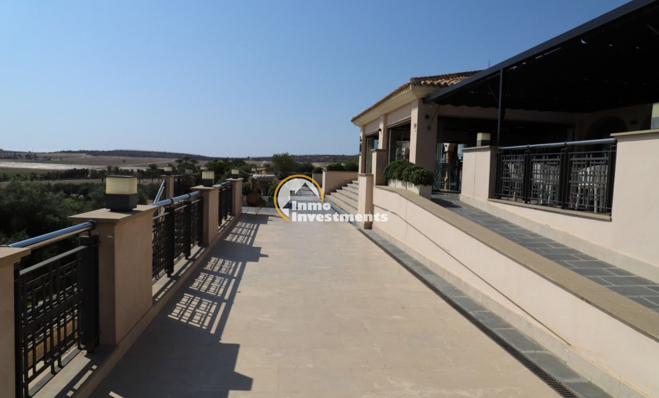 Resale - Villa - Algorfa - La Finca