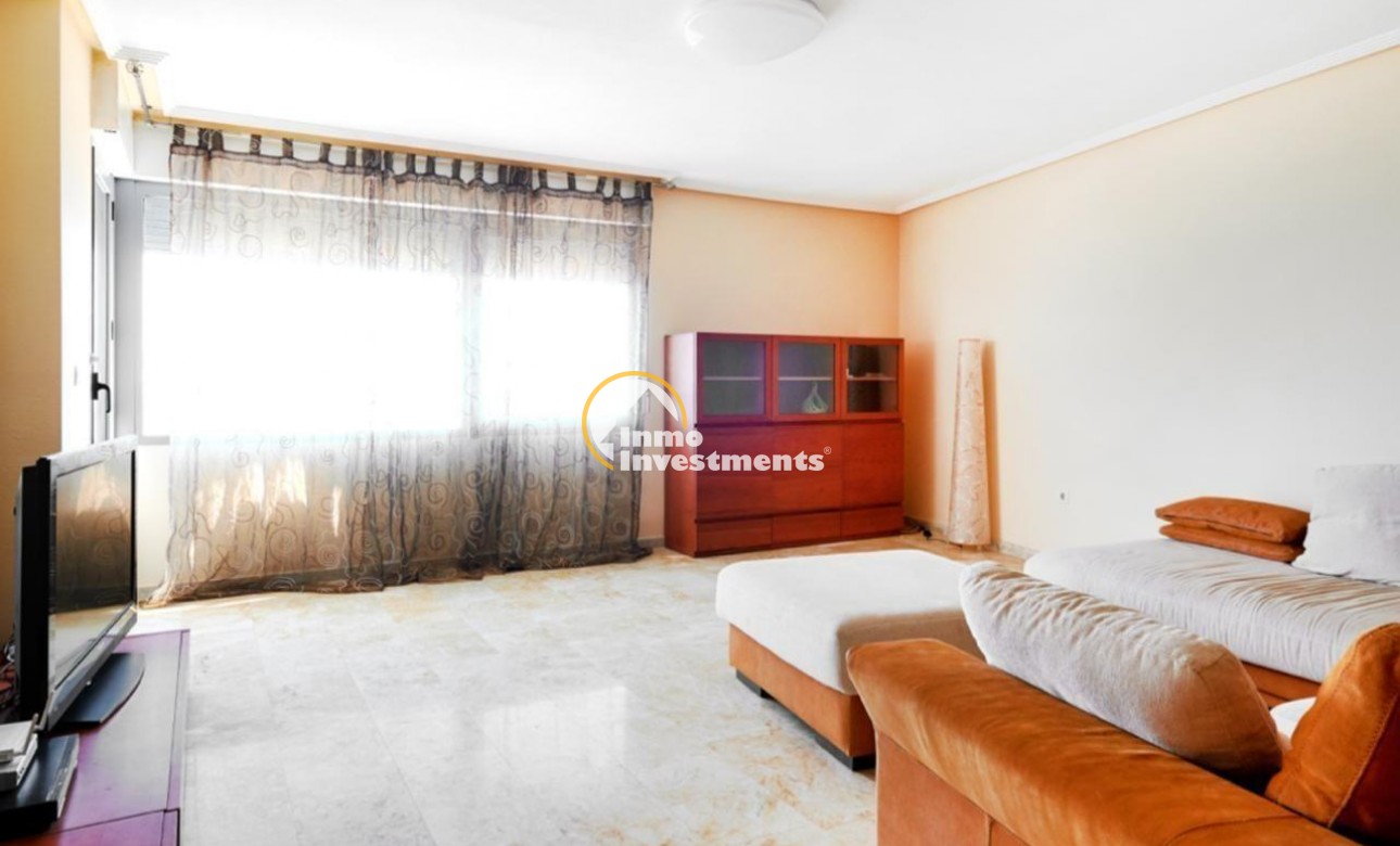 Resale - Apartment - Torrevieja - Beach