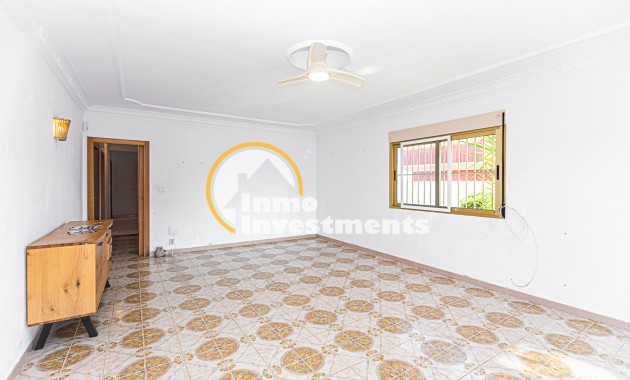 Resale - Villa - La Zenia