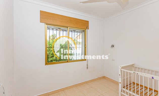 Resale - Villa - La Zenia