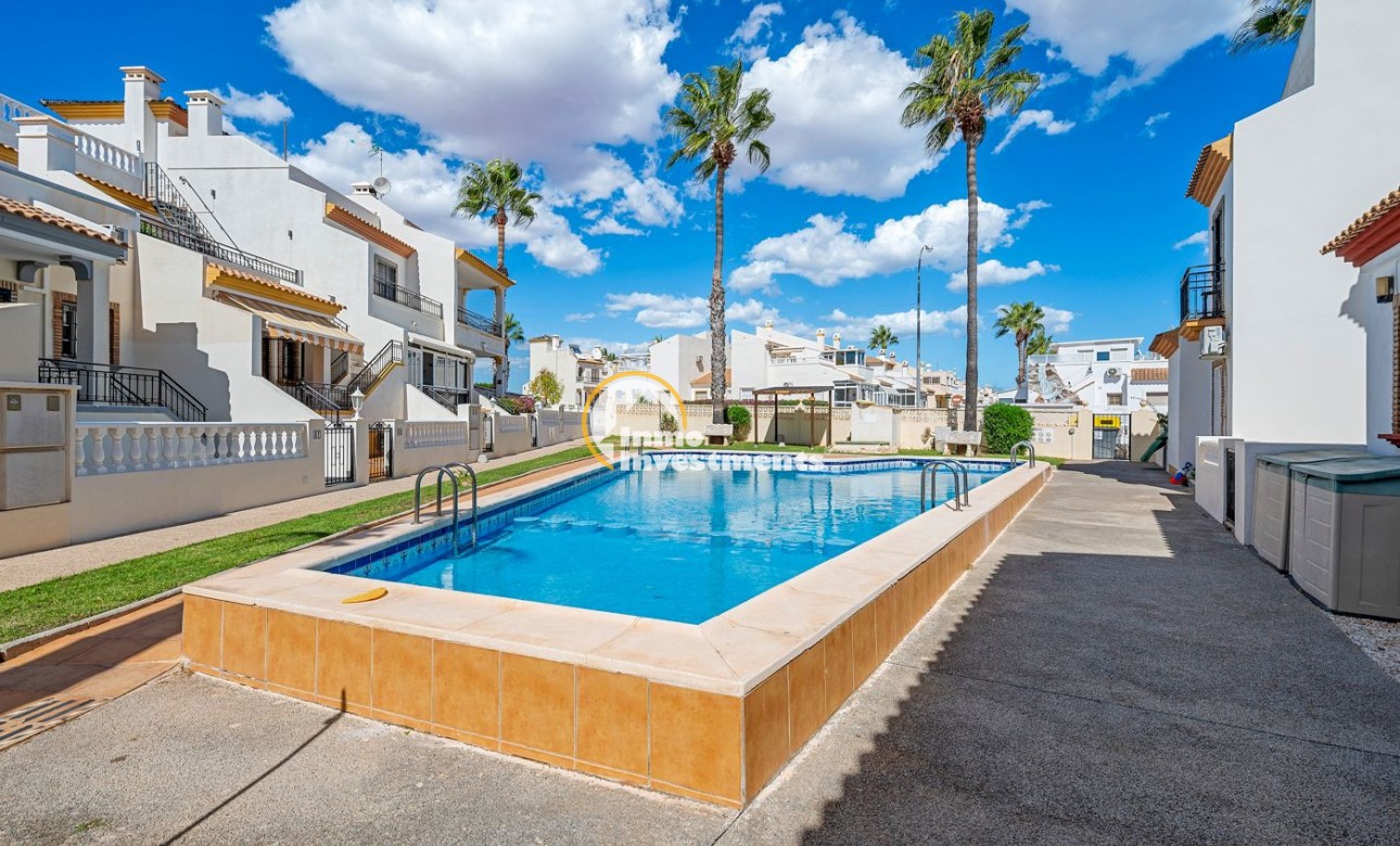 Bestaande bouw - Villa - Playa Flamenca - Rueda