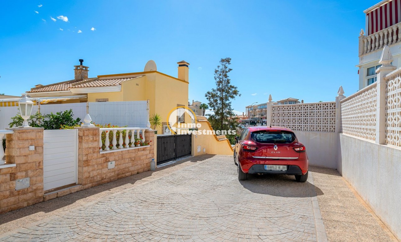 Bestaande bouw - Villa - Playa Flamenca - Rueda