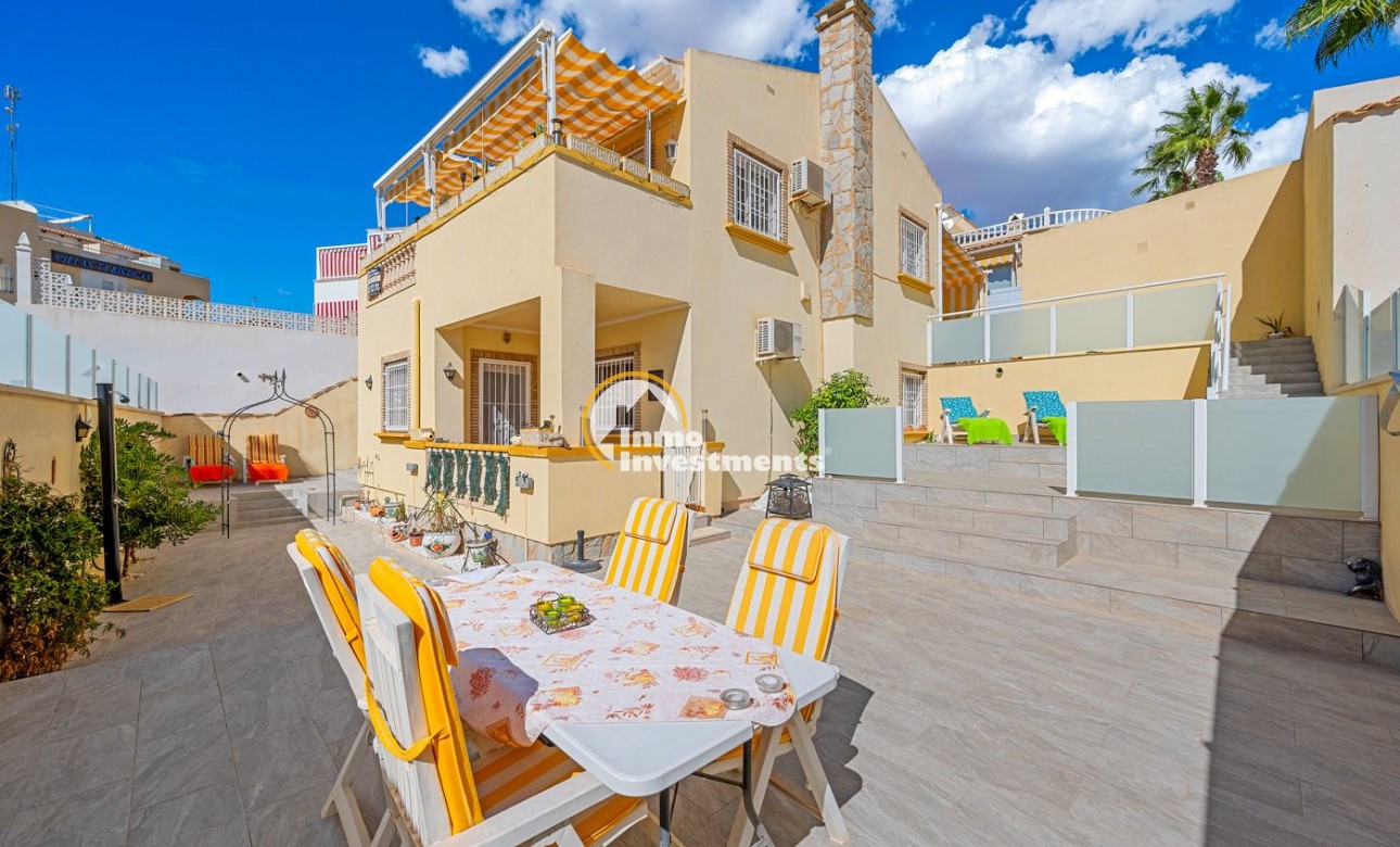 Bestaande bouw - Villa - Playa Flamenca - Rueda