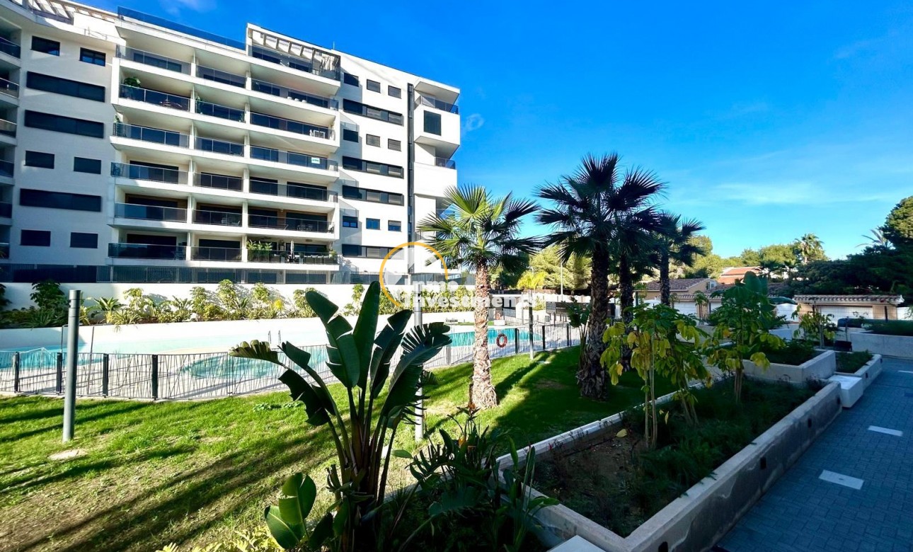 Resale - Apartment - Orihuela Costa - Altos de Campoamor