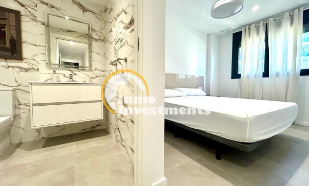 Resale - Apartment - Orihuela Costa - Altos de Campoamor