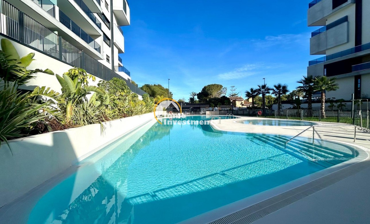 Resale - Apartment - Orihuela Costa - Altos de Campoamor