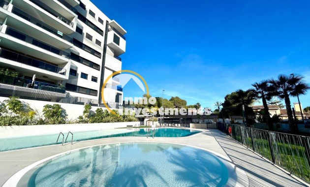 Resale - Apartment - Orihuela Costa - Altos de Campoamor