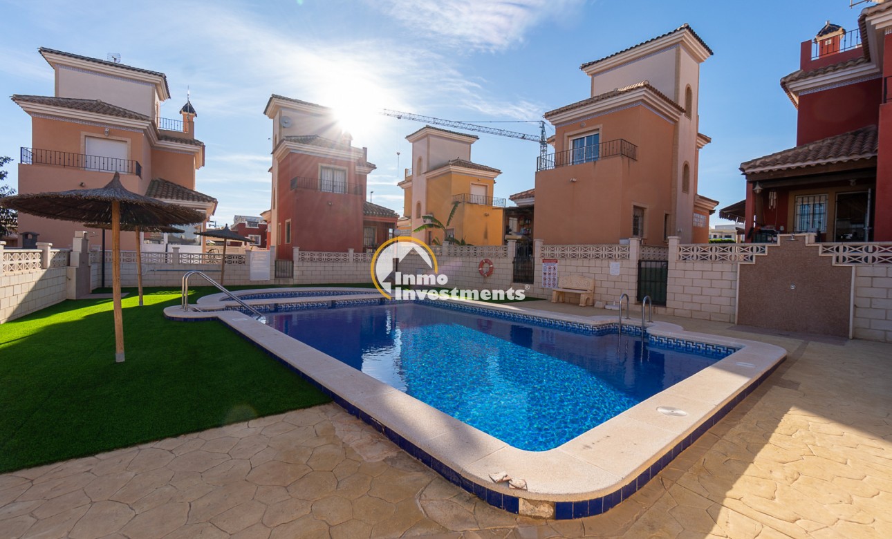 Resale - Villa - Los Montesinos