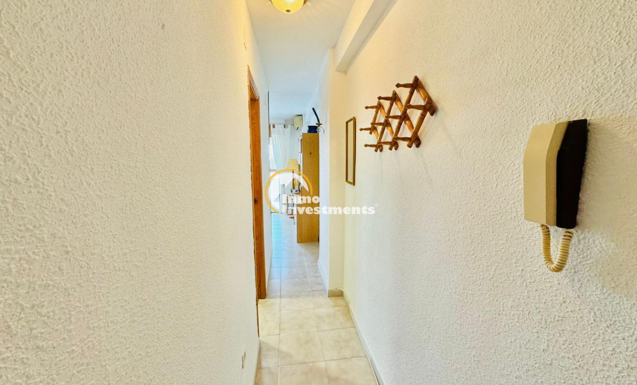 Resale - Apartment - Torrevieja - Beach