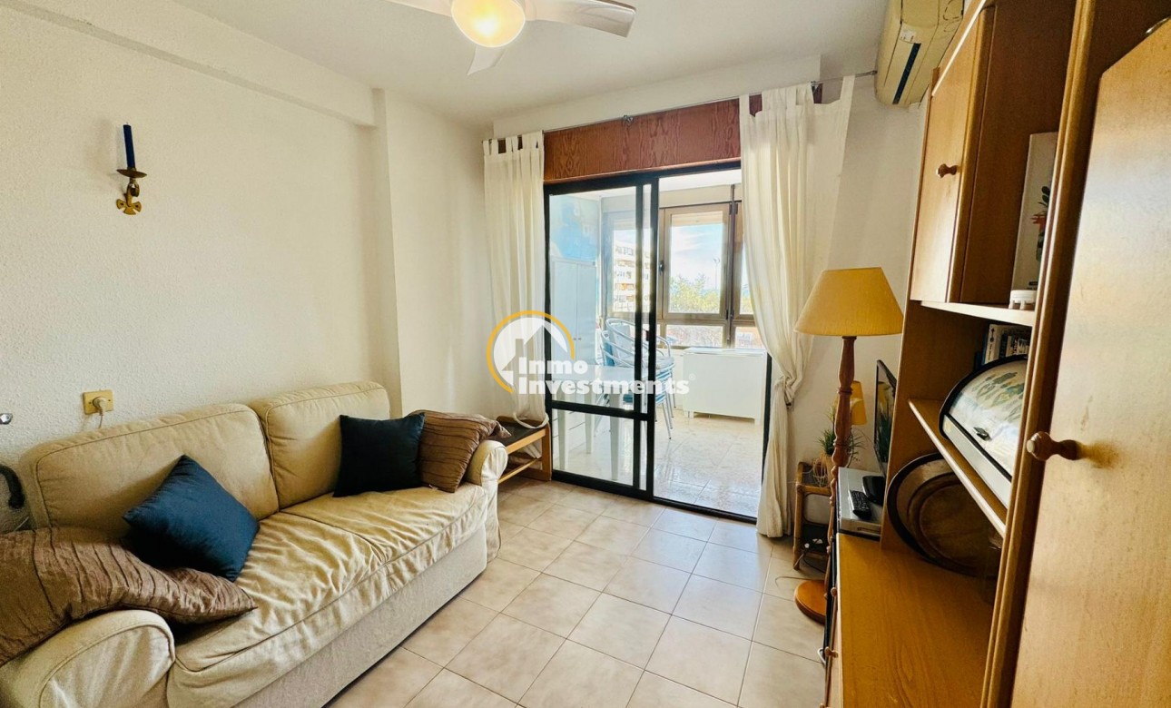 Resale - Apartment - Torrevieja - Beach