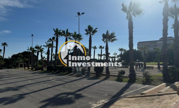 Resale - Apartment - Torrevieja - Beach