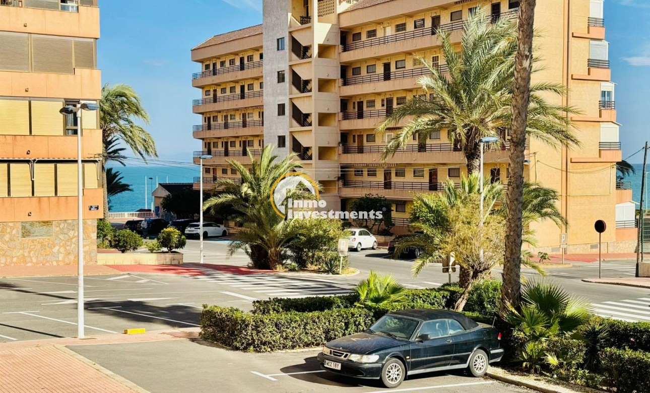 Resale - Apartment - Torrevieja - Beach