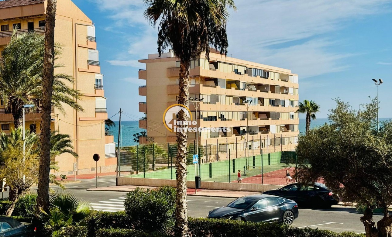 Resale - Apartment - Torrevieja - Beach