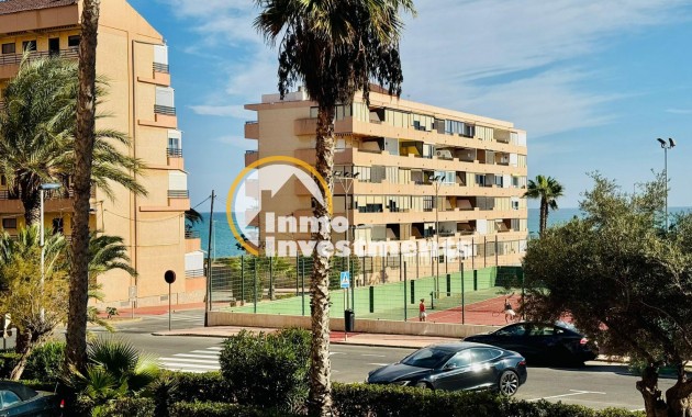 Resale - Apartment - Torrevieja - Beach