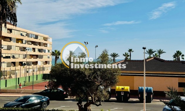 Resale - Apartment - Torrevieja - Beach