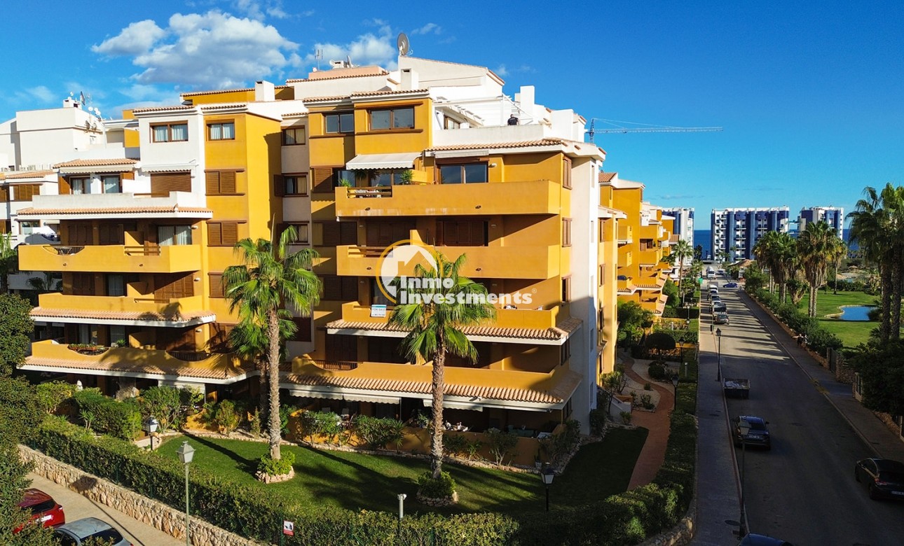 Resale - Apartment - Punta Prima - Beachside