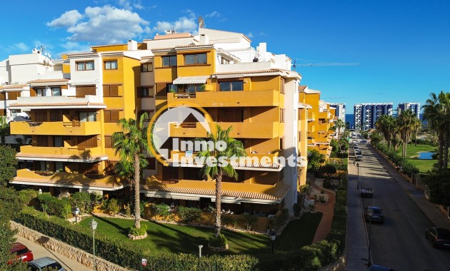 Resale - Apartment - Punta Prima - Beachside