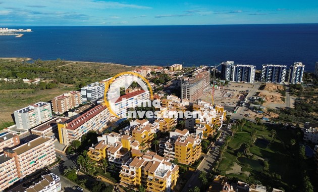 Resale - Apartment - Punta Prima - Beachside