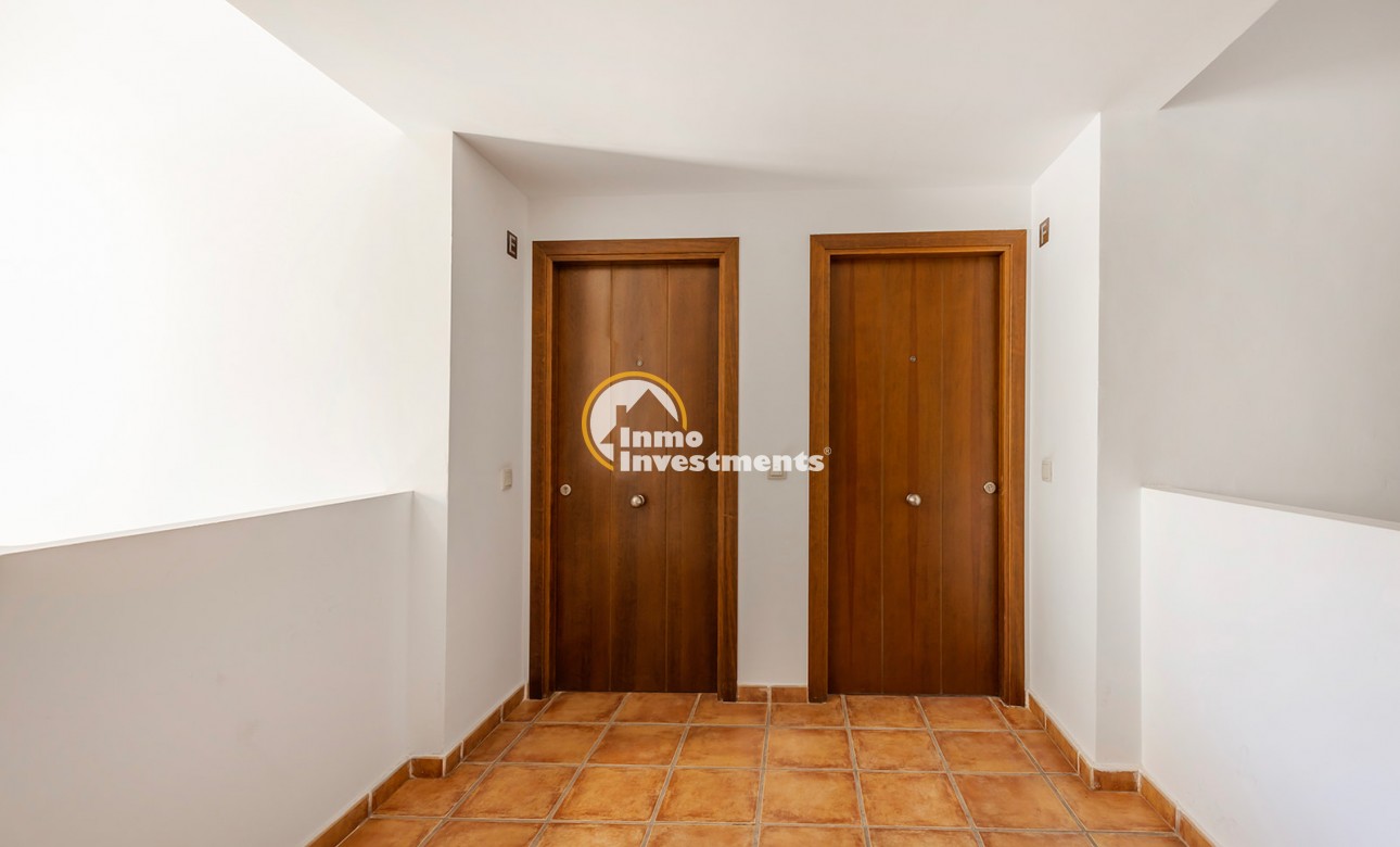 Resale - Apartment - Punta Prima - Beachside