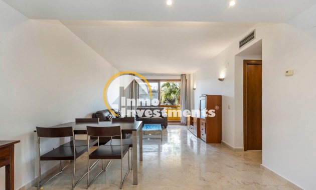 Resale - Apartment - Punta Prima - Beachside