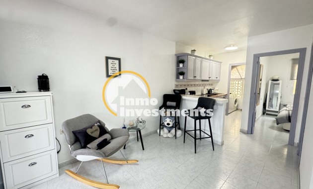 Resale - Apartment - Villamartin - Lomas del Golf