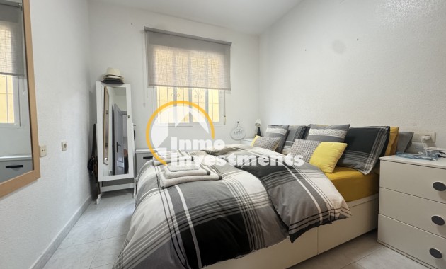 Resale - Apartment - Villamartin - Lomas del Golf