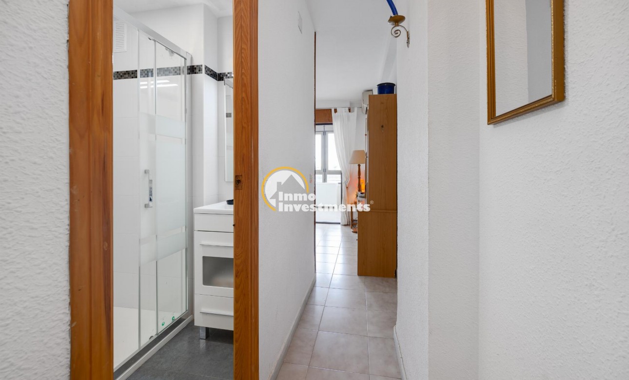 Resale - Apartment - Torrevieja - Cabo Cervera