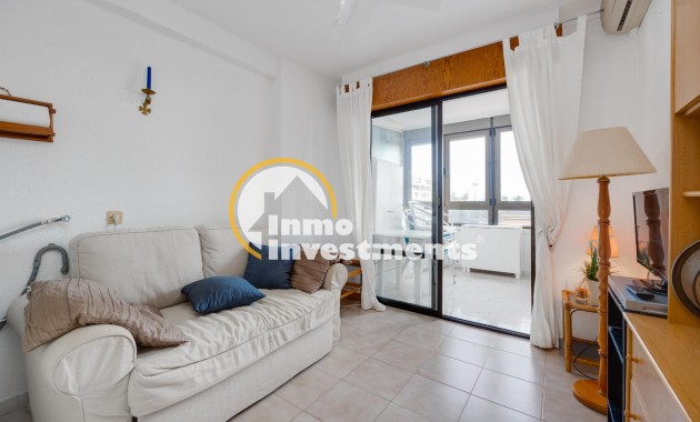 Resale - Apartment - Torrevieja - Cabo Cervera