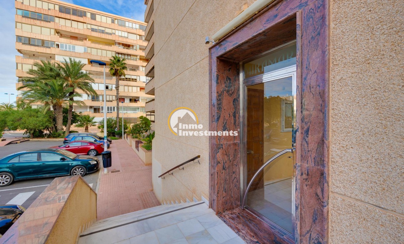 Resale - Apartment - Torrevieja - Cabo Cervera